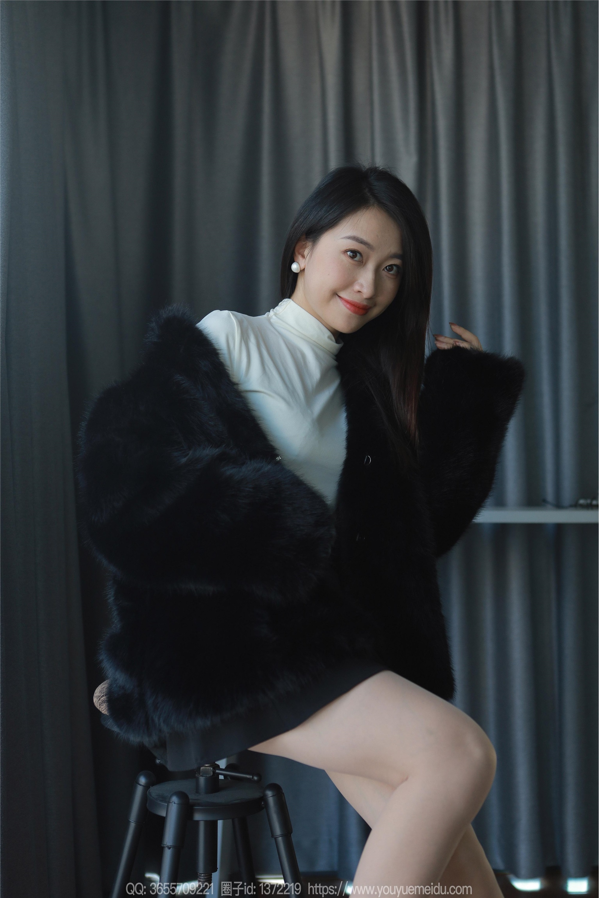 IESS异思趣向  2023.12.05 丝享家 1603 小婕《黑色大衣》